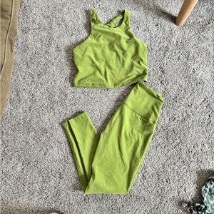 Beyond Yoga Green Cropped Tank and Leggings | M